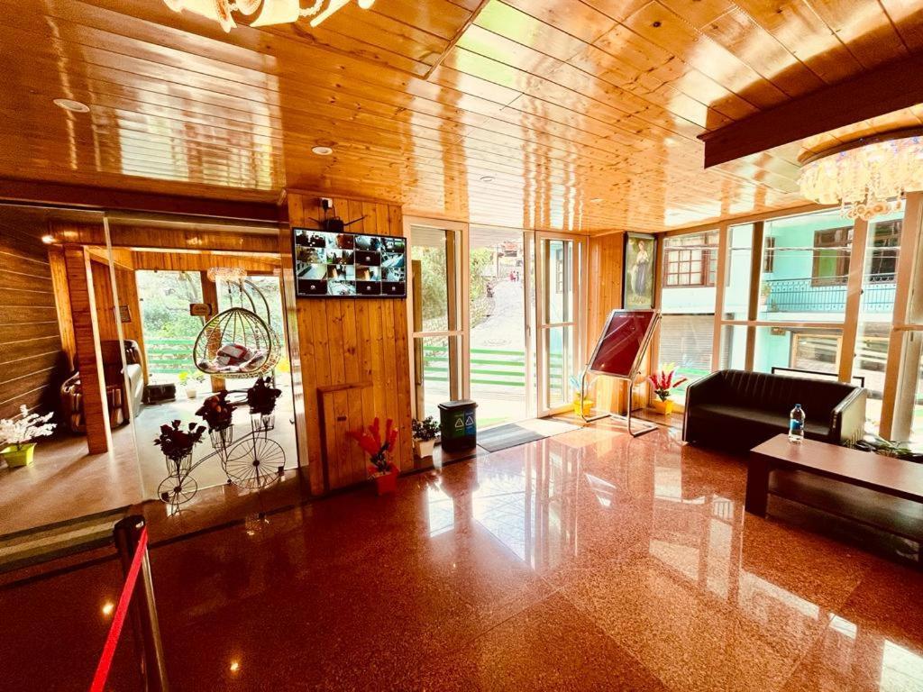 Tata Vista Resort Mall Road Manali - Centrally Heated & Air Cooled Ngoại thất bức ảnh