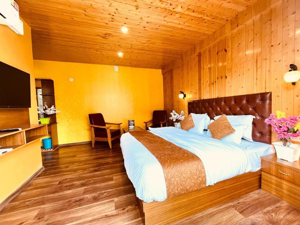 Tata Vista Resort Mall Road Manali - Centrally Heated & Air Cooled Ngoại thất bức ảnh